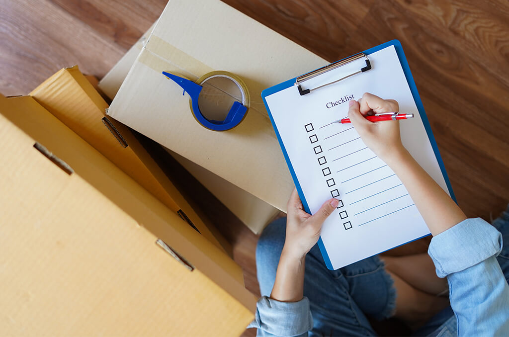 The Ultimate Move-In Checklist for Your First Apartment 