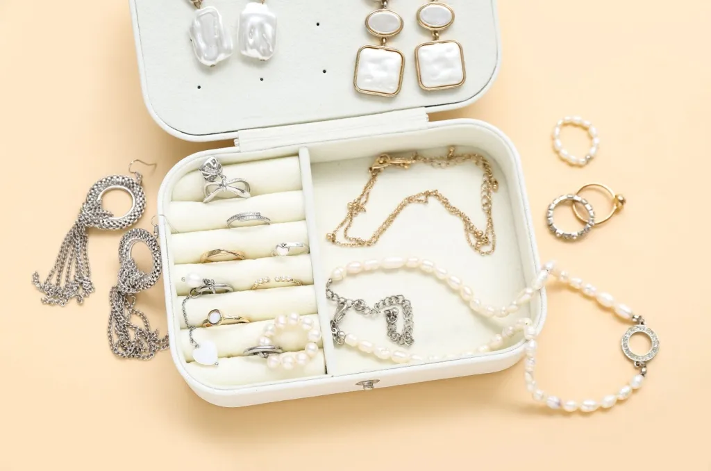 Protecting High-Value Items in Your Apartment with Renters Insurance