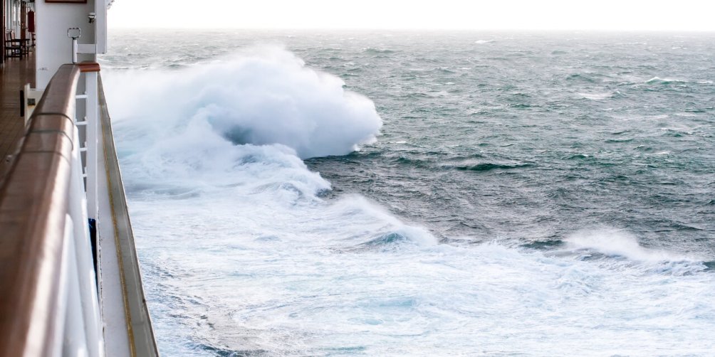 Ship cruise in rough waters